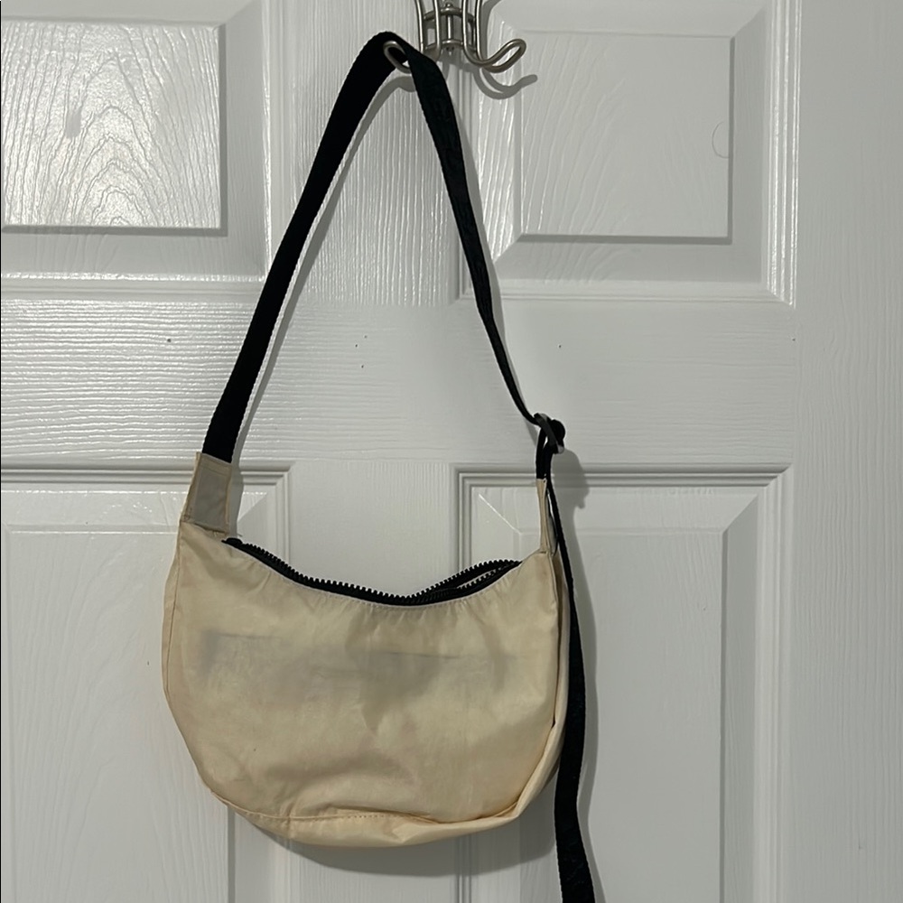 Baggu small crescent bag in Ivory